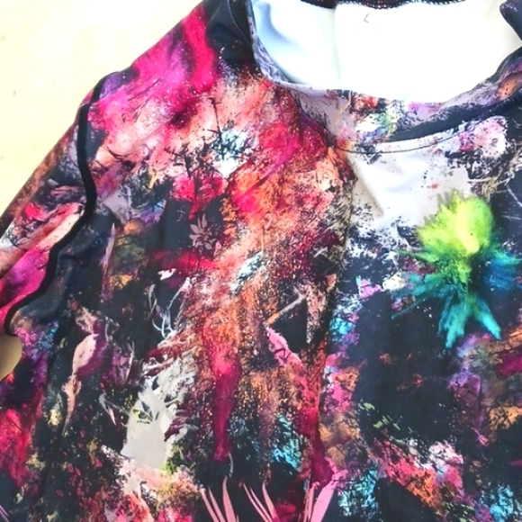 Womens Body Suit, Size Large Multi color,,lined,2 button snap close, New(unworn) - Picture 8 of 9